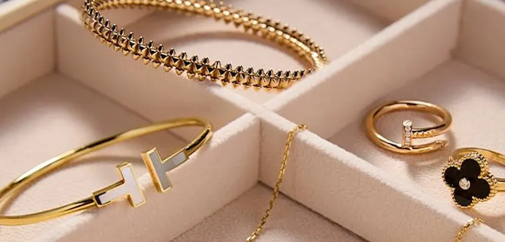 Cartier vs Tiffany: Which Jewelry Brand Is Better?