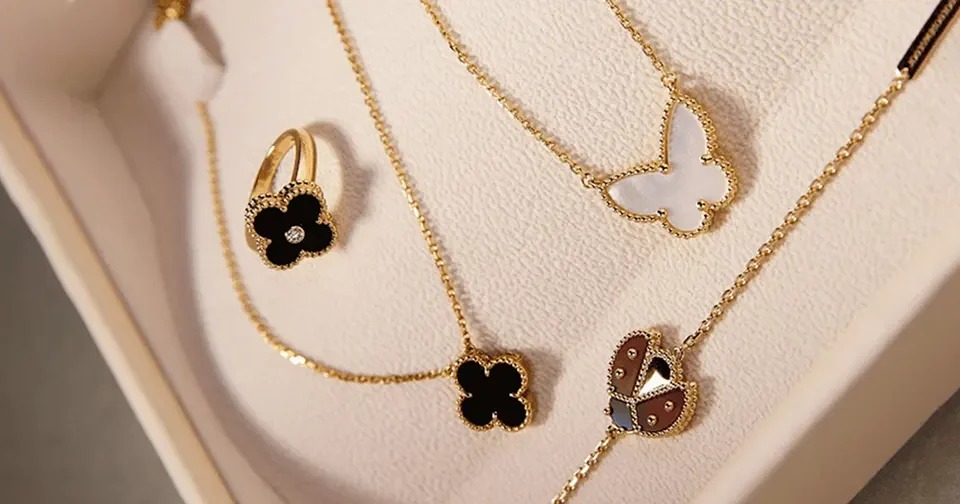 Van Cleef & Arpels Alhambra Guide